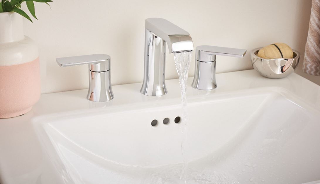 Main 2 - MOEN TWO-HANDLE HIGH ARC BATH FAUCET CHROME -