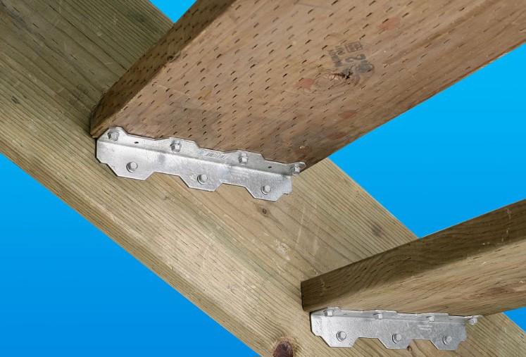 Main 2 - STAIR ANGLE 10" SIMPSON ZMAX -