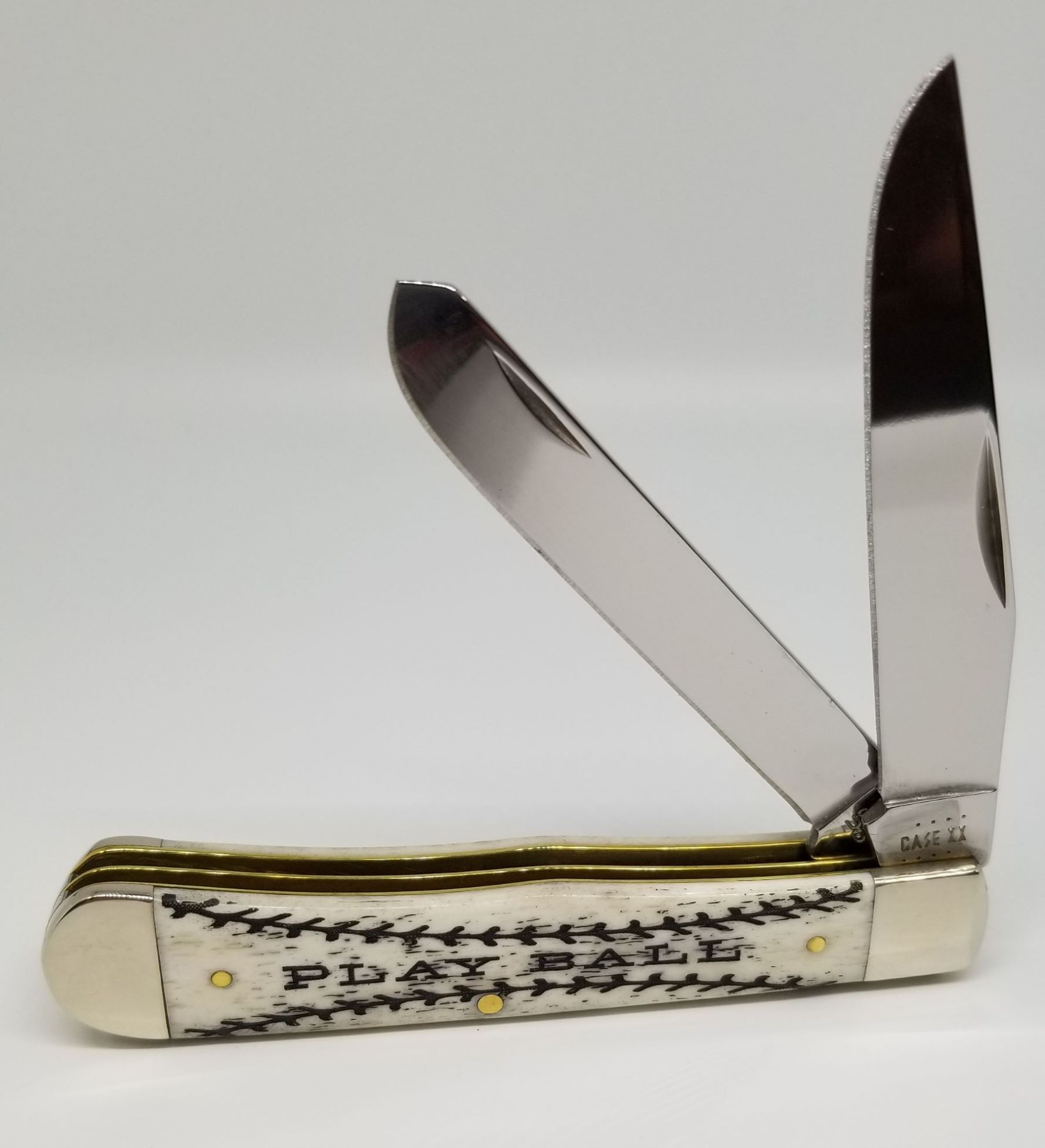CASE AWTC54PB 2-BLADE TRAPPER NATURAL BONE "PLAY BALL" - A.W. Graham Lumber LLC