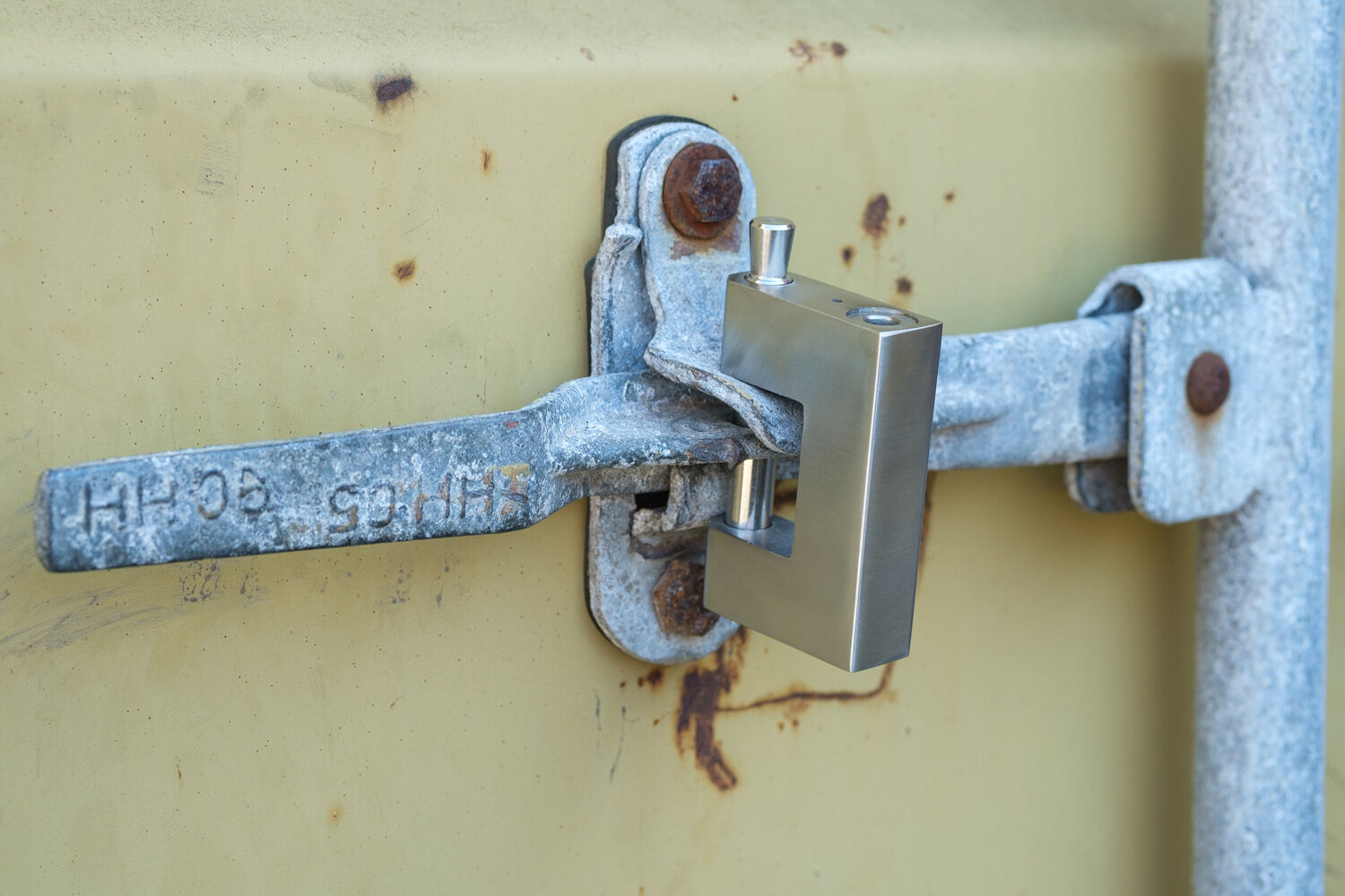 Main 2 - CONTAINER PADLOCK SS #304 W/3
KEYS -