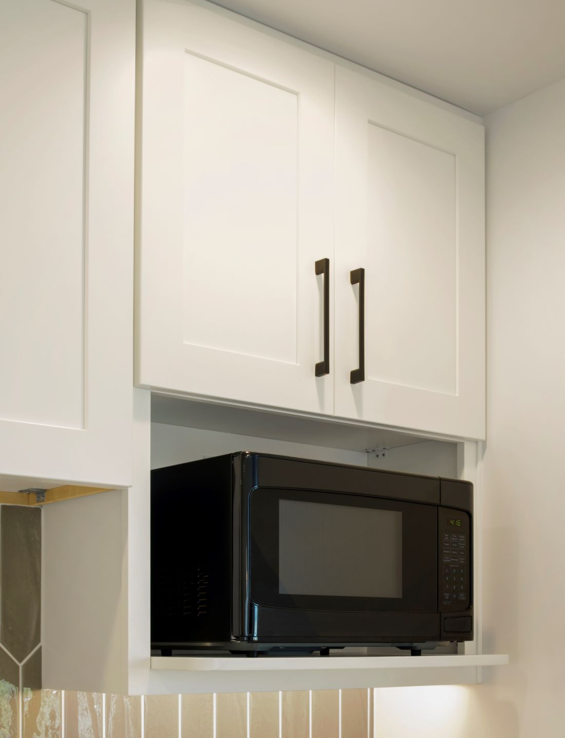 Main 6 - WALNUT RIDGE KITCHEN CABINETS SHAKER WHITE -